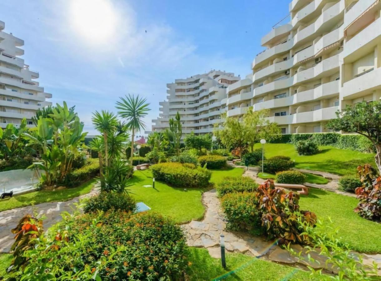 Benalbeach * Benalmadena