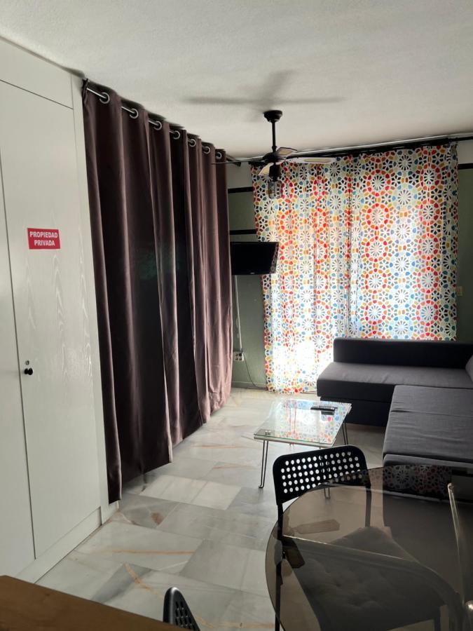 Lovely For 2 To 4 People---apartamento De Dos A Cuatro Personas * Benalmádena