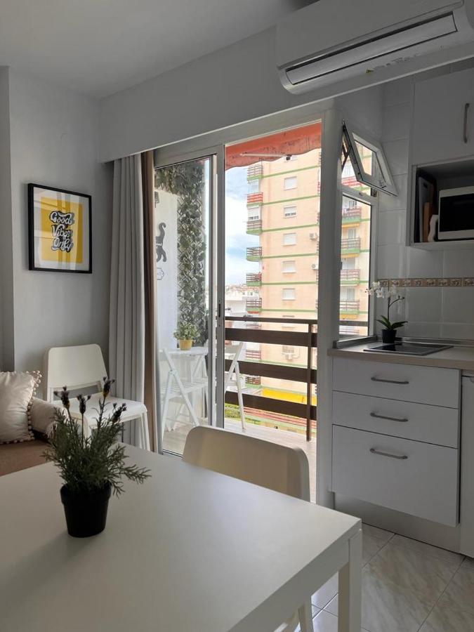 Estudio Con Piscina A 200 M De La Playa Benalmádena
