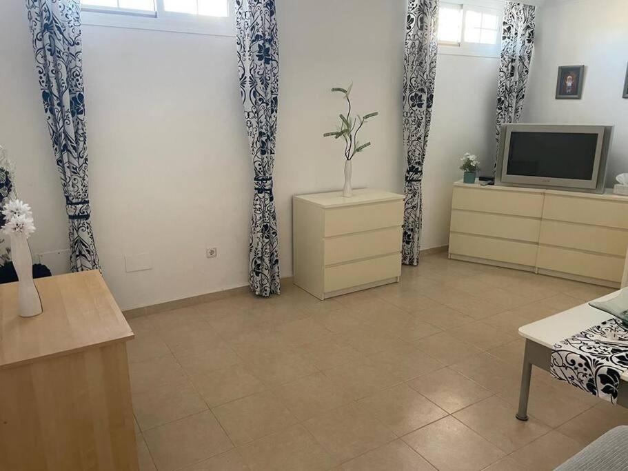 Stunning 5 Bedroom Benalmadena