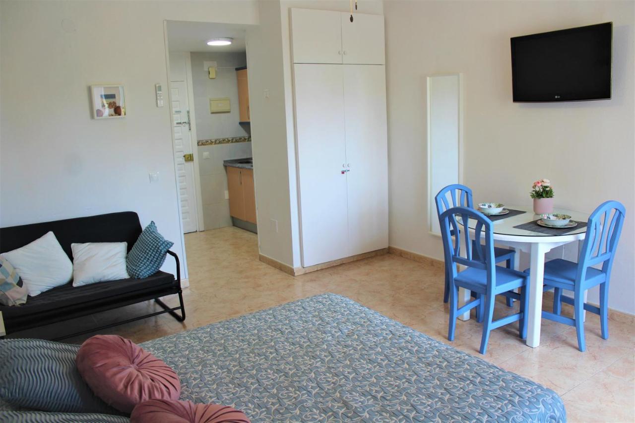 Sun & Sea Benalbeach Apartment