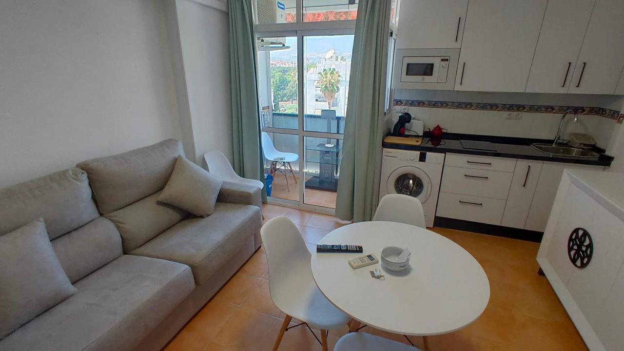 Naciones Costa 403 Apartment