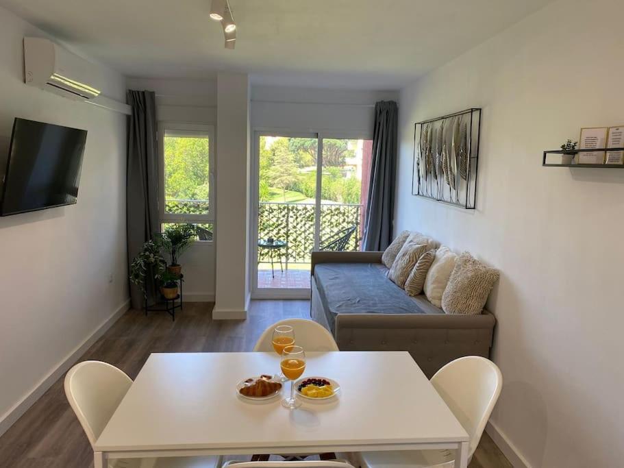 Alucinante Apt. Con Vistas, Piscinas Y Recepcion 24 Hs. Apartment Benalmadena