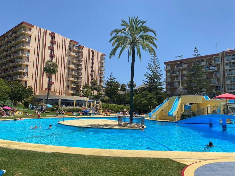 Alucinante Apt. Con Vistas, Piscinas Y Recepcion 24 Hs. *