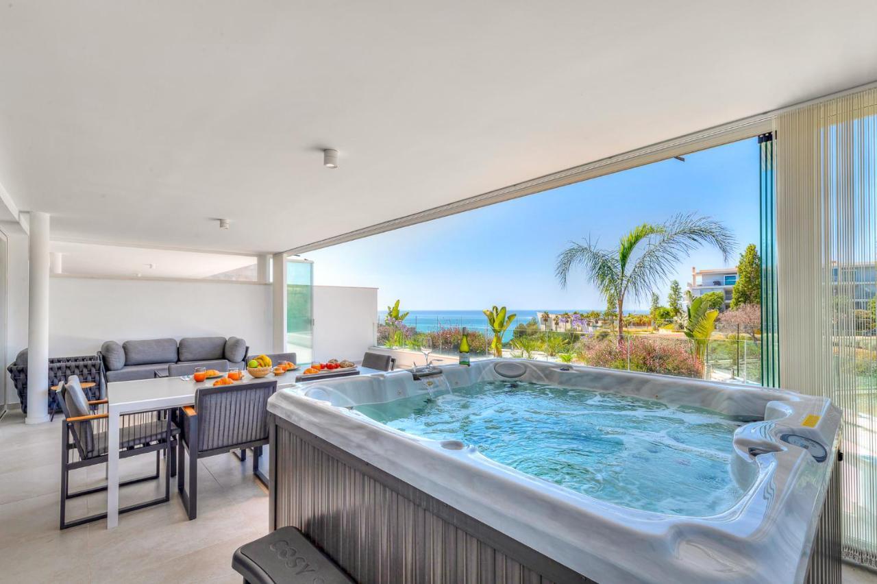 Luxury Apt. The One - Jacuzzi, , Gym & Pool
