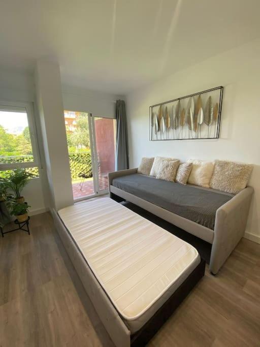 Alucinante Apt. Con Vistas, Piscinas Y Recepcion 24 Hs.