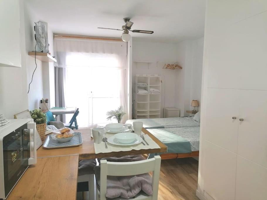 Coqueto Estudio Con Vistas A 800 De La Playa Apartment *