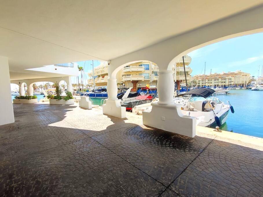 Appartement Penthouse In Puerto Marina *