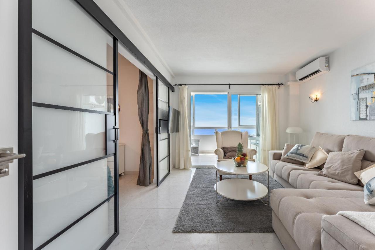 Apartment Coastal Charm Renovated 2bed Apt, Pool, Sea Views *