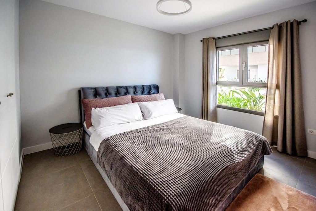 Apartment Luxury Serenity Benalmadena, 4 Bedrooms *