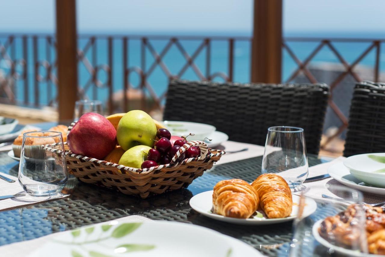 Ph Bellagio: Luxurious And Romantic Duplex Penthouse With Private Pool & Sea Views *