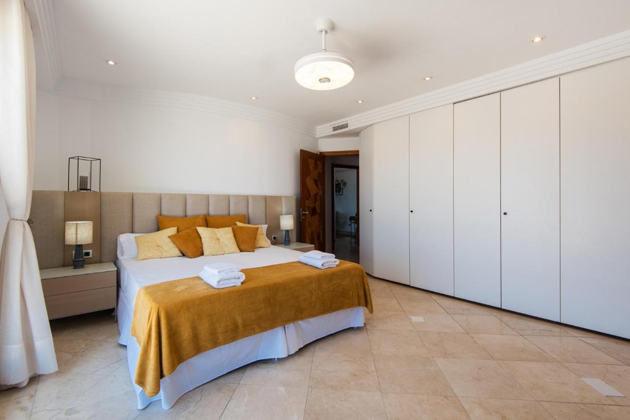 Ph Bellagio: Luxurious And Romantic Duplex Penthouse With Private Pool & Sea Views *