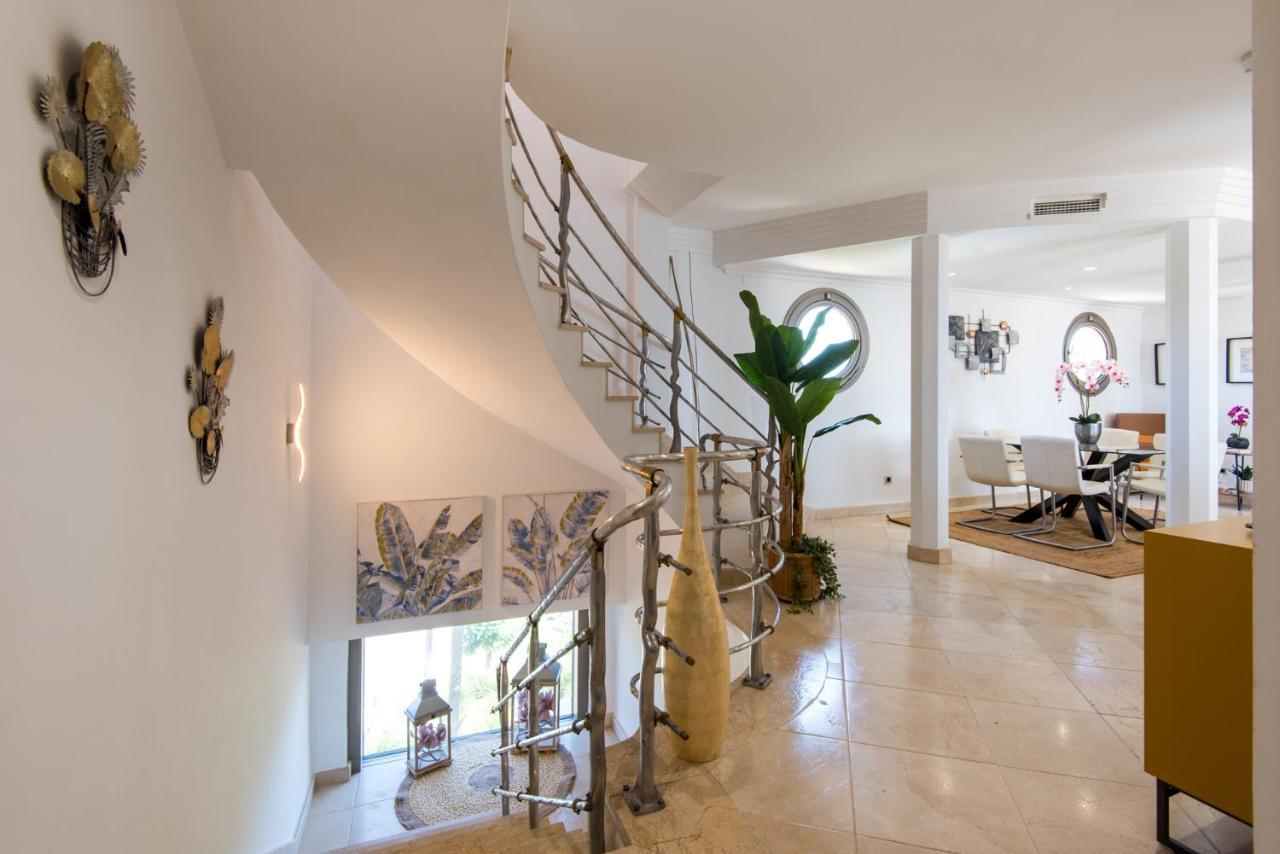 Ph Bellagio: Luxurious And Romantic Duplex Penthouse With Private Pool & Sea Views Appartement *
