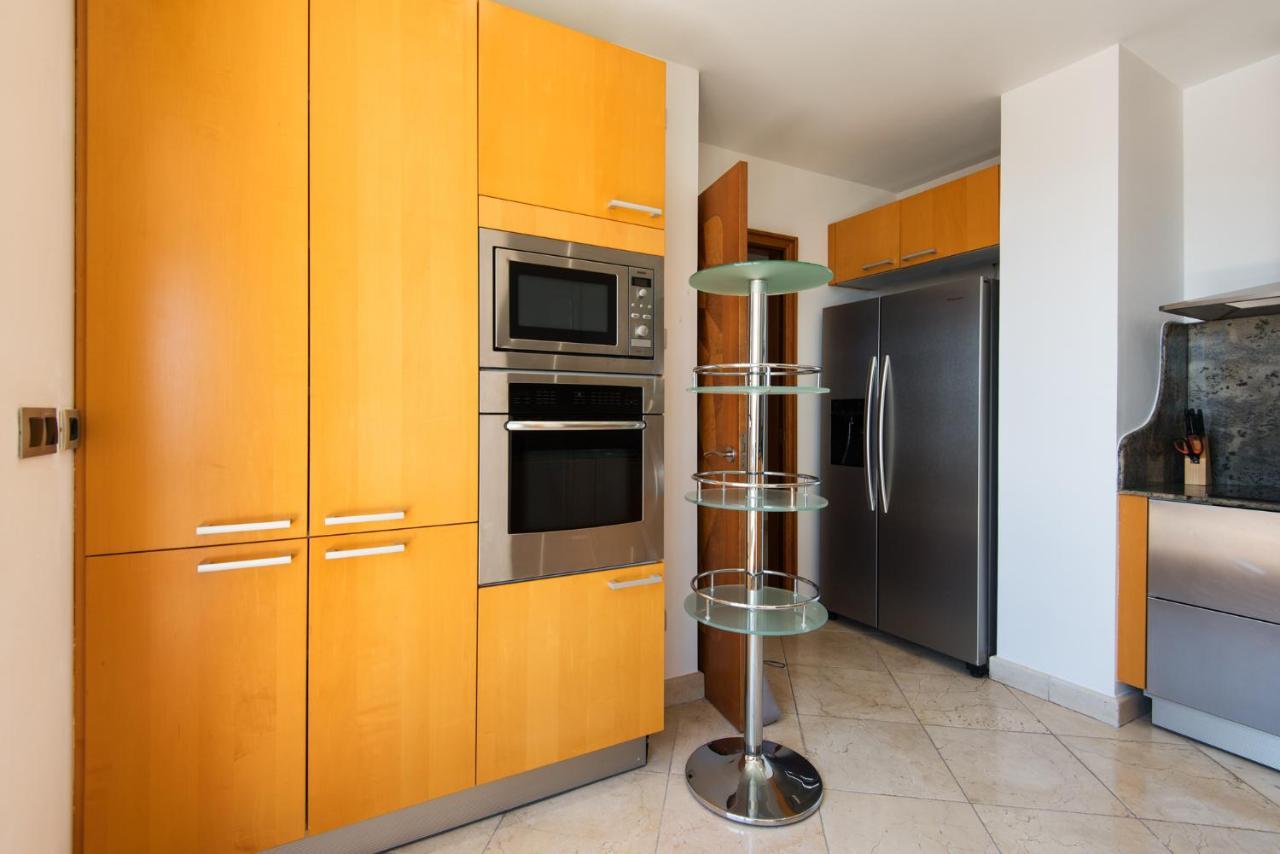 Ph Bellagio: Luxurious And Romantic Duplex Penthouse With Private Pool & Sea Views