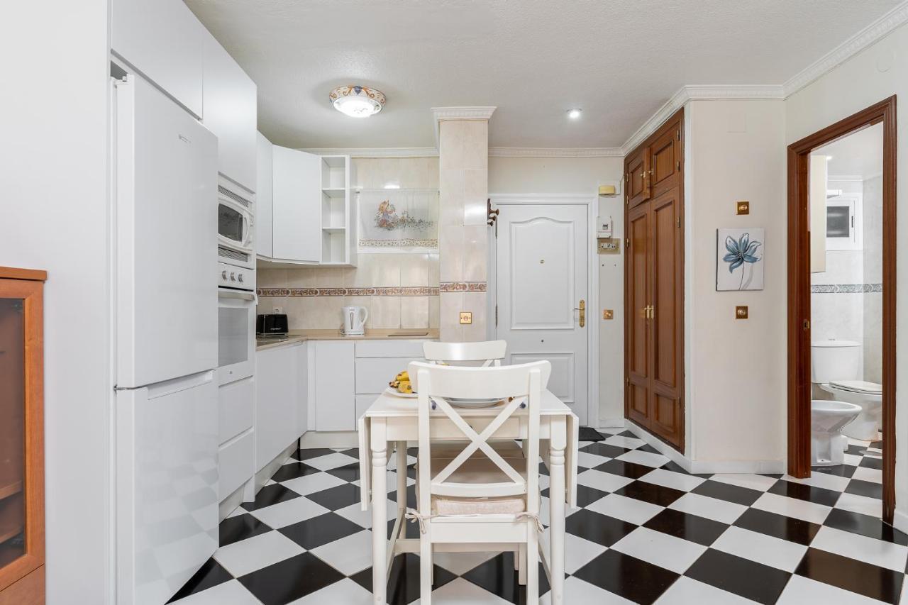 Apartment Blonzu Guinea *