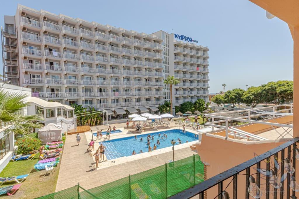 Apartment Benalroma Spacious 50 Mt From The