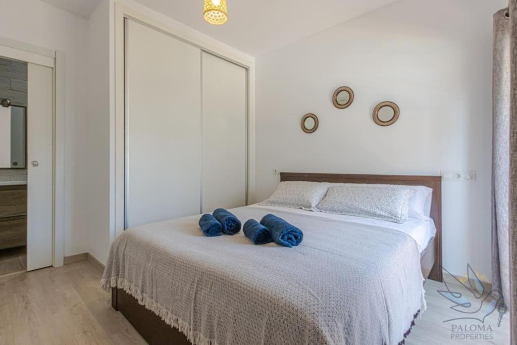 Apartment Benalroma Spacious 50 Mt From The *