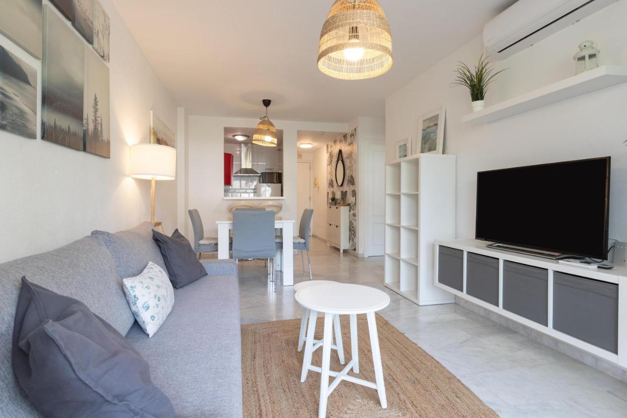 Poseidon Apartment *
