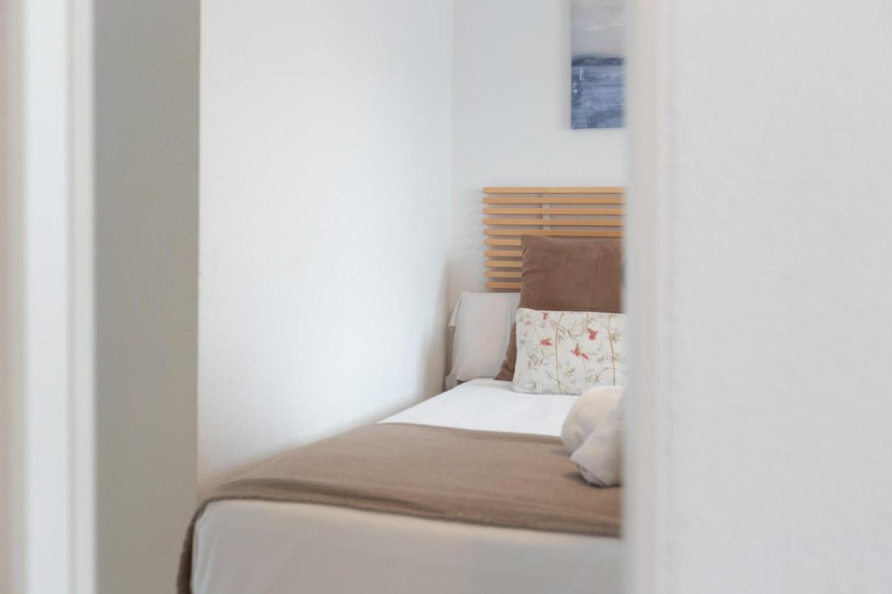 Poseidon Apartment *