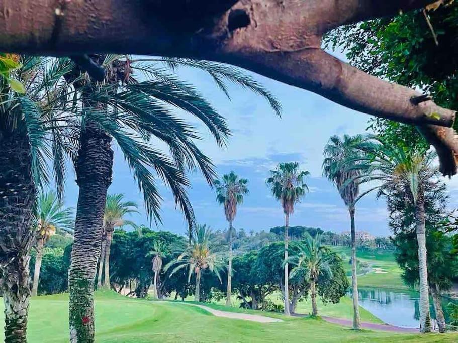 Casa De 3 Plantas, Con Jardin Y Vistas Al Golf *
