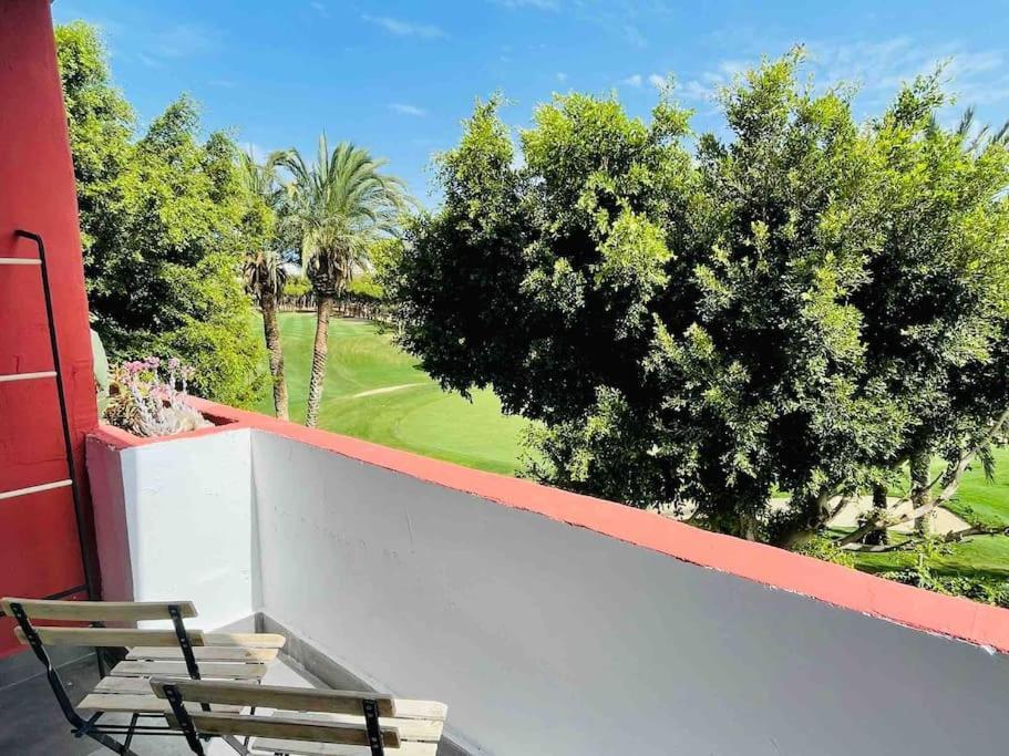 Casa De 3 Plantas, Con Jardin Y Vistas Al Golf Holiday home