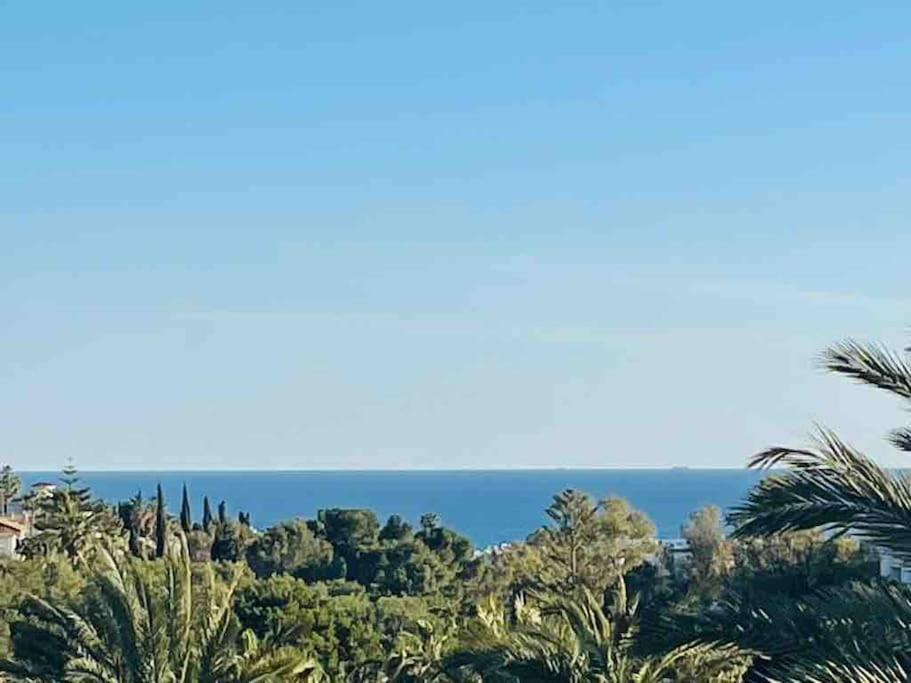 Casa De 3 Plantas, Con Jardin Y Vistas Al Golf Holiday home