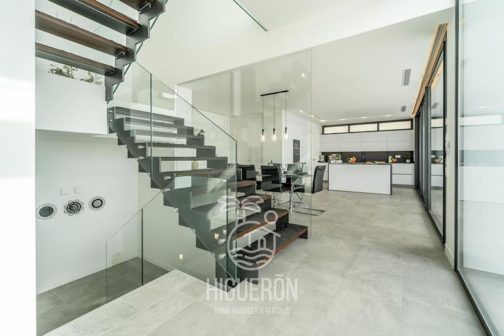 Higueronrentals Palm Springs Villa