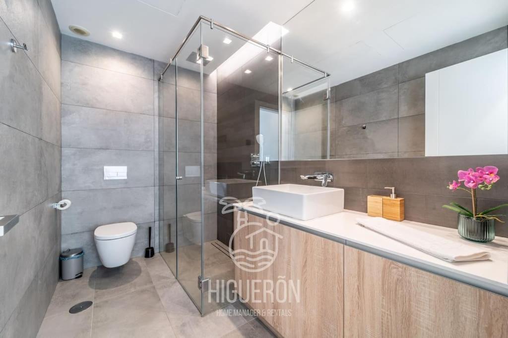 Higueronrentals Palm Springs Villa Benalmádena