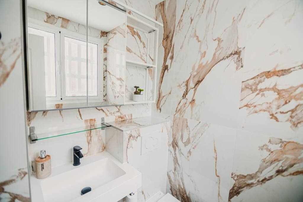 Apartment Lujoso *