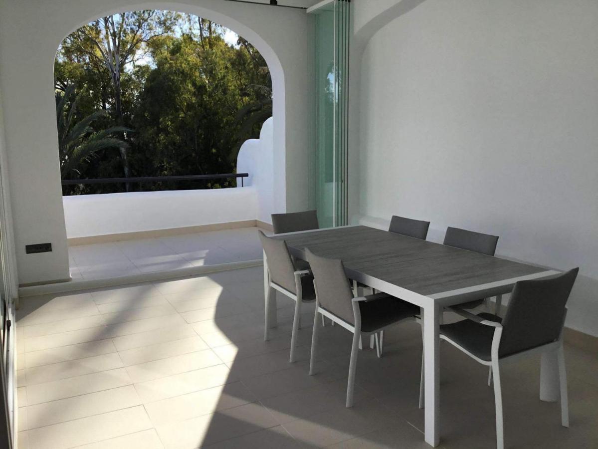 Stunning With Sea Views & Jacuzzi