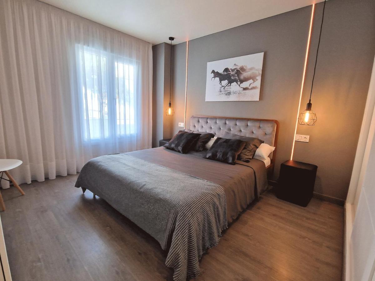 Emerald - Spacious Modern 2 Bedroom Benalmádena