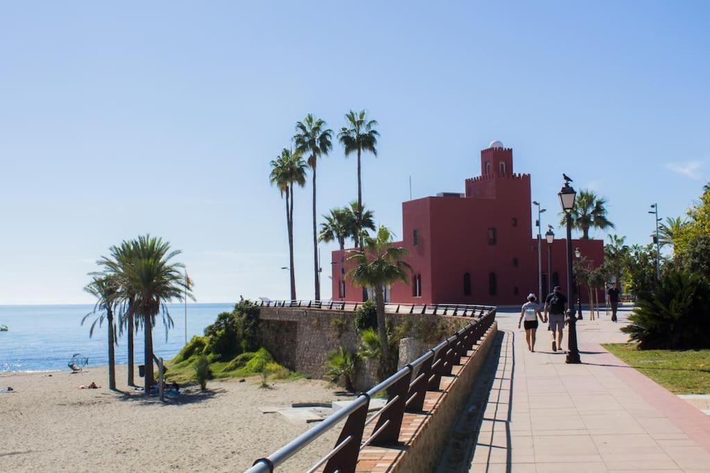Beautiful With Sea Views Apartment Benalmadena