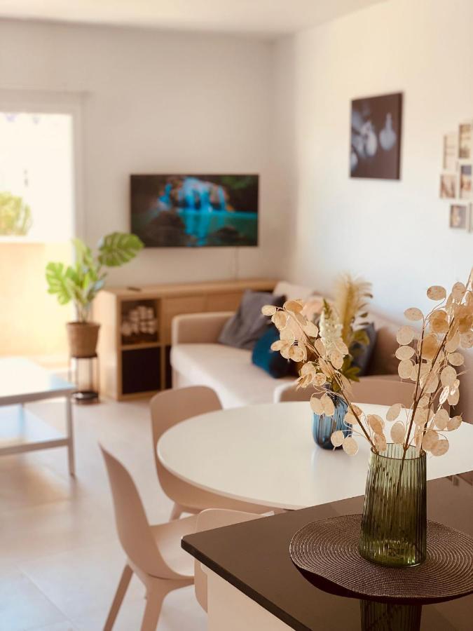 Benalbeach 2bdr Beach100m 5 Pools Gardens Appartement *