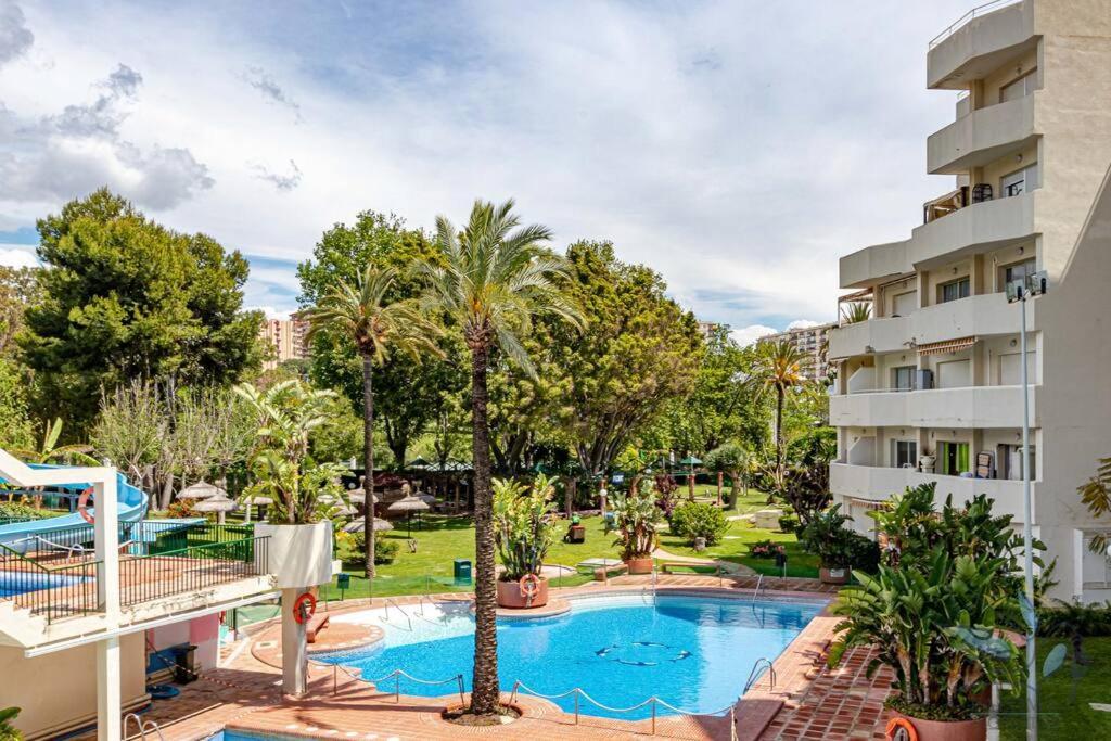 Benalbeach Sunny With Sea Views