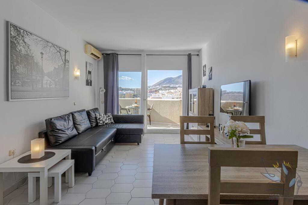 Apartment Benalbeach Sunny With Sea Views *
