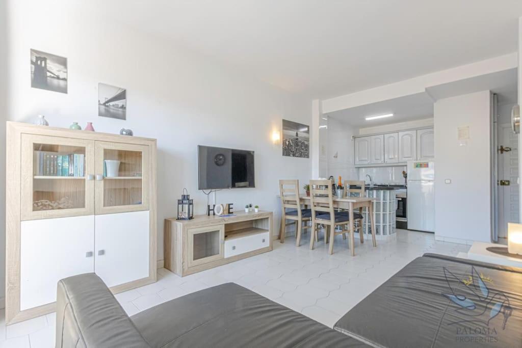 Apartment Benalbeach Sunny With Sea Views *