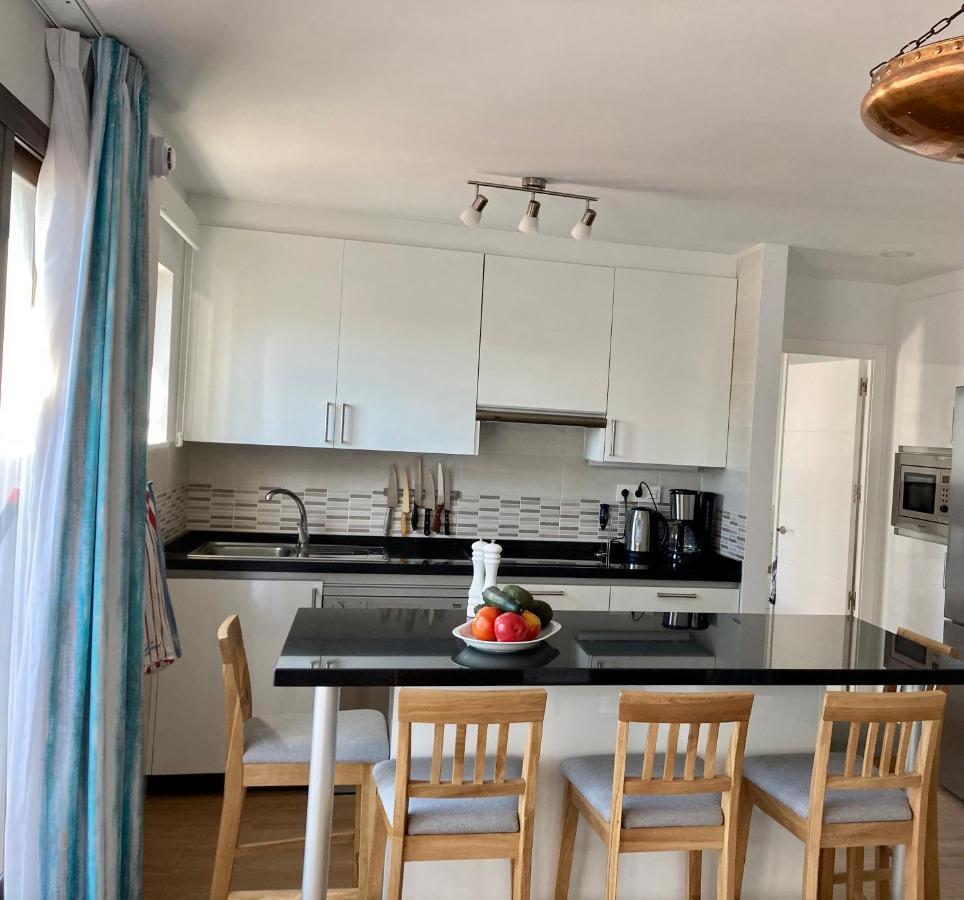 Apartment Spectacular Views 2 Bed, Pueblo Evita *