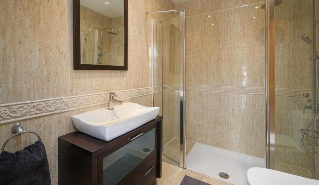 Flow Apartment