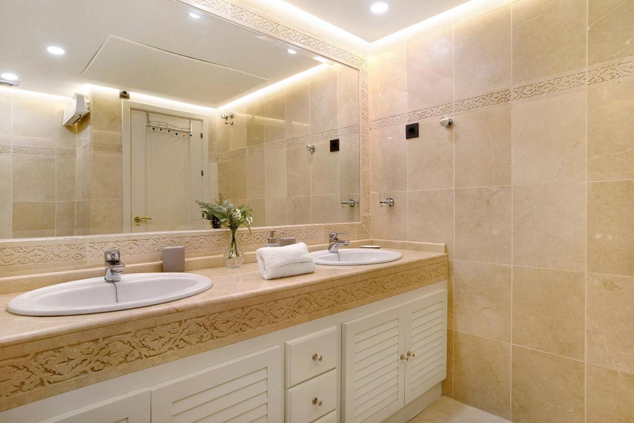 Apartment Luxury In Puerto Marina