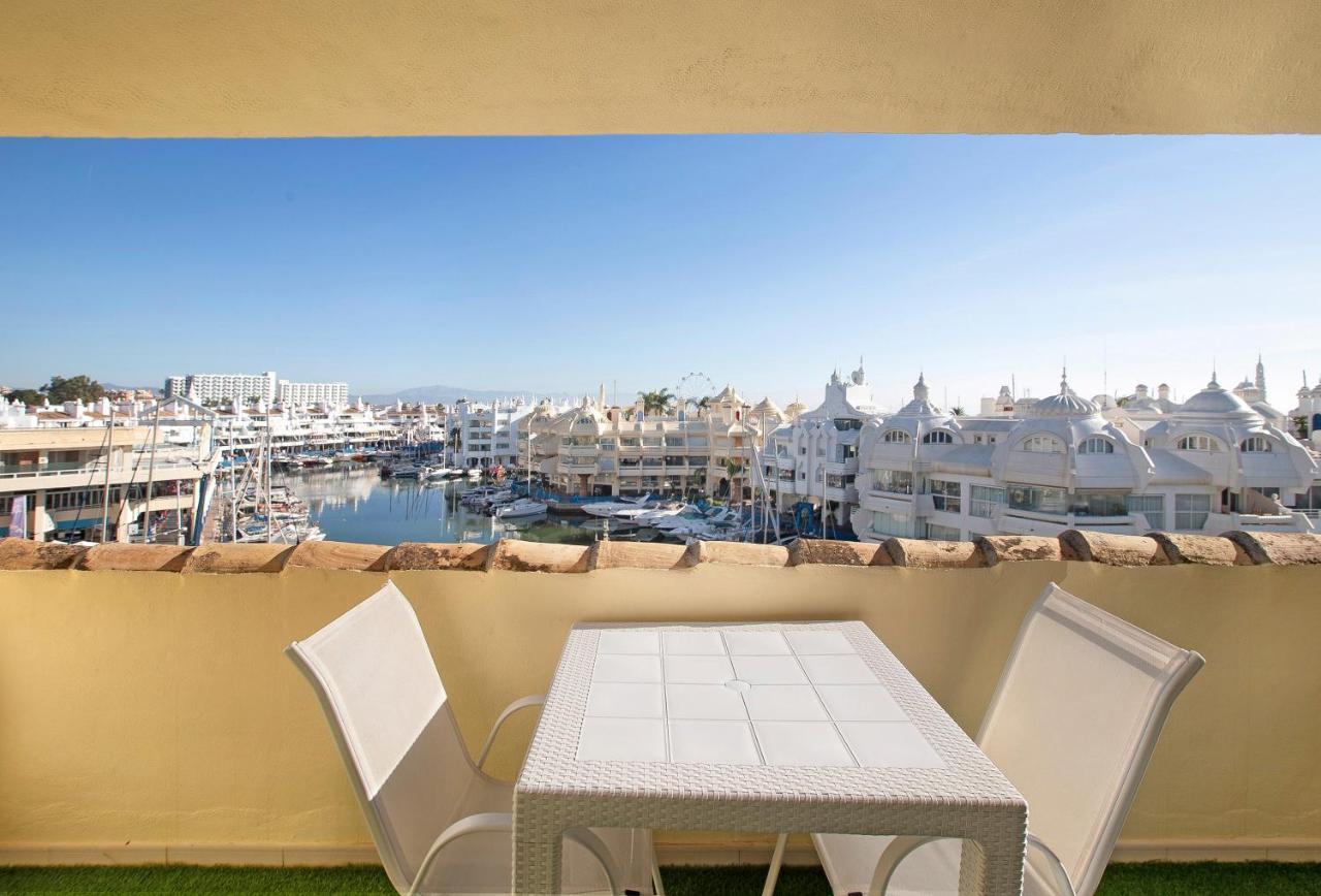 Luxury In Puerto Marina Apartment