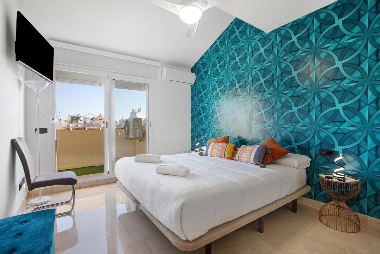 Luxury In Puerto Marina *