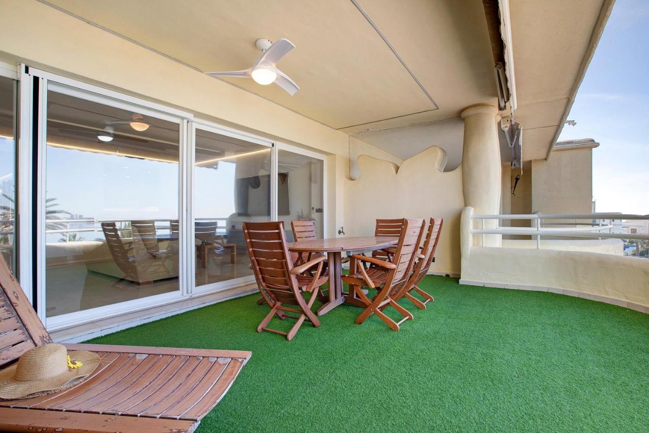 Luxury In Puerto Marina Apartment