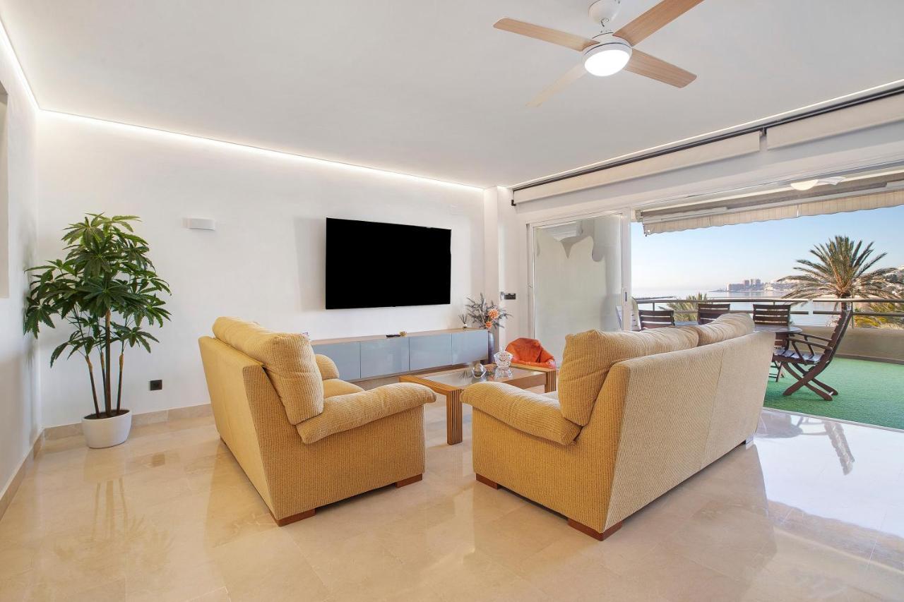 Apartment Luxury In Puerto Marina