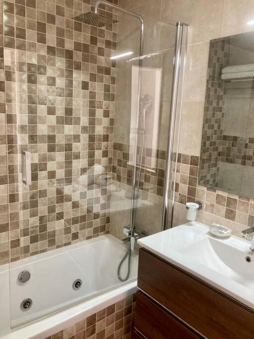 Marvellous Sea Views 2 Bed Pueblo Evita Benalmádena