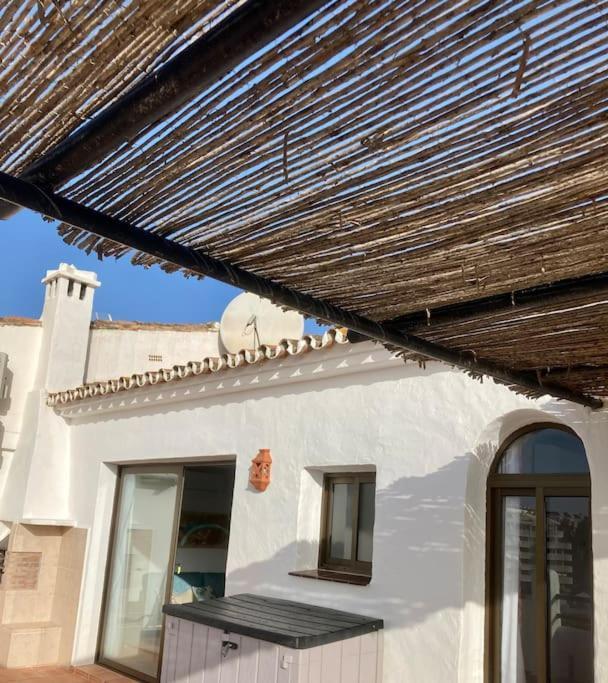 Apartment Marvellous Sea Views 2 Bed Pueblo Evita *