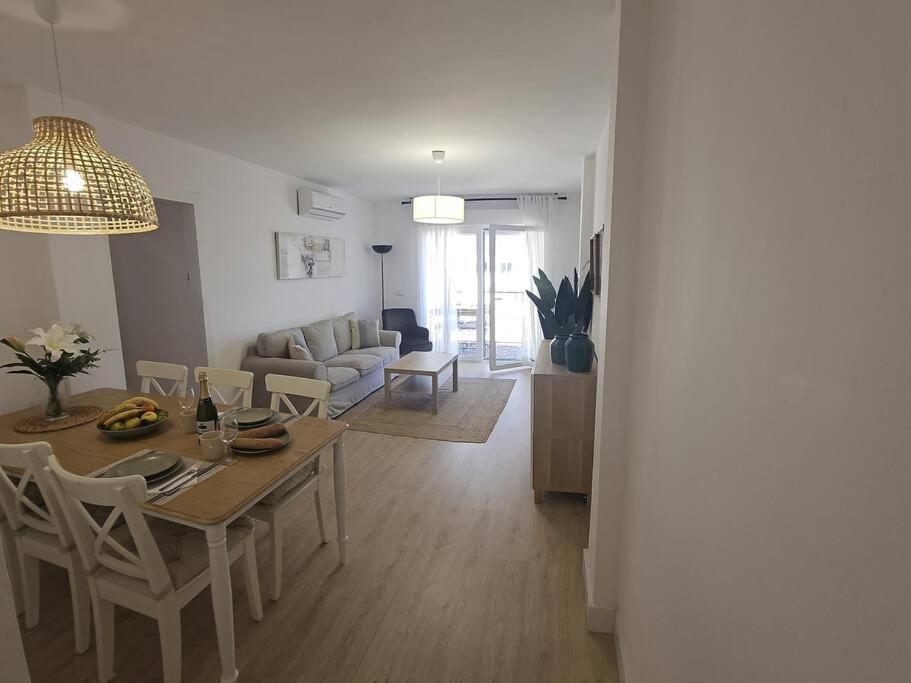 Spacious Front Line 3 Bedroom With Amazing Sea Views A Few Steps From The By Namaste Elite Apartment *