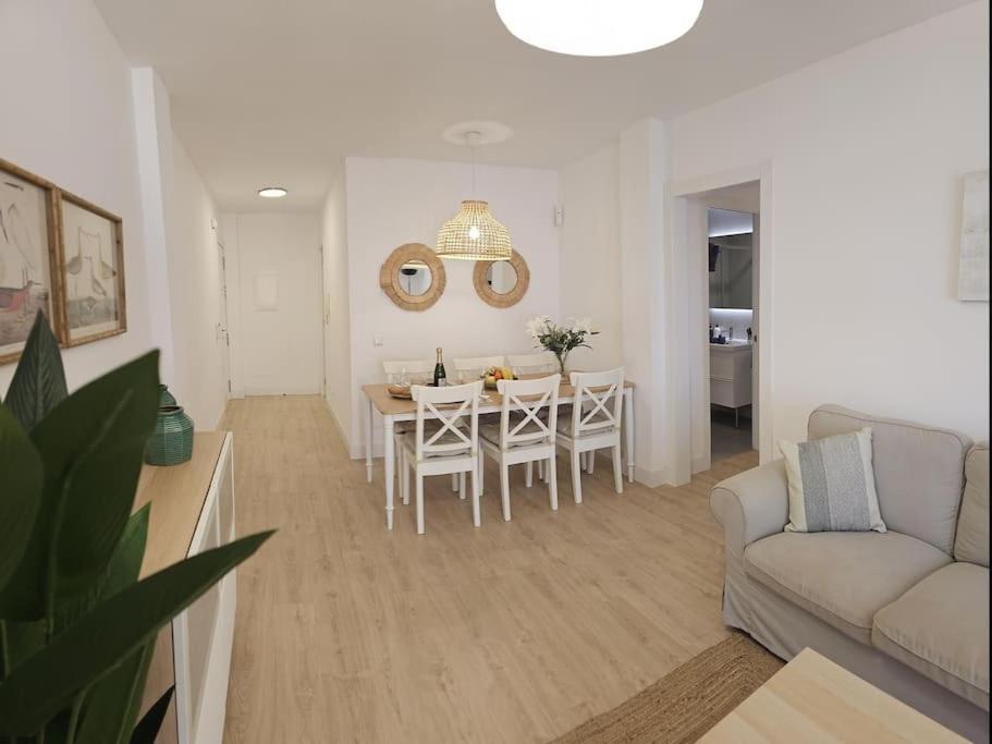 Spacious Front Line 3 Bedroom With Amazing Sea Views A Few Steps From The By Namaste Elite * Benalmadena