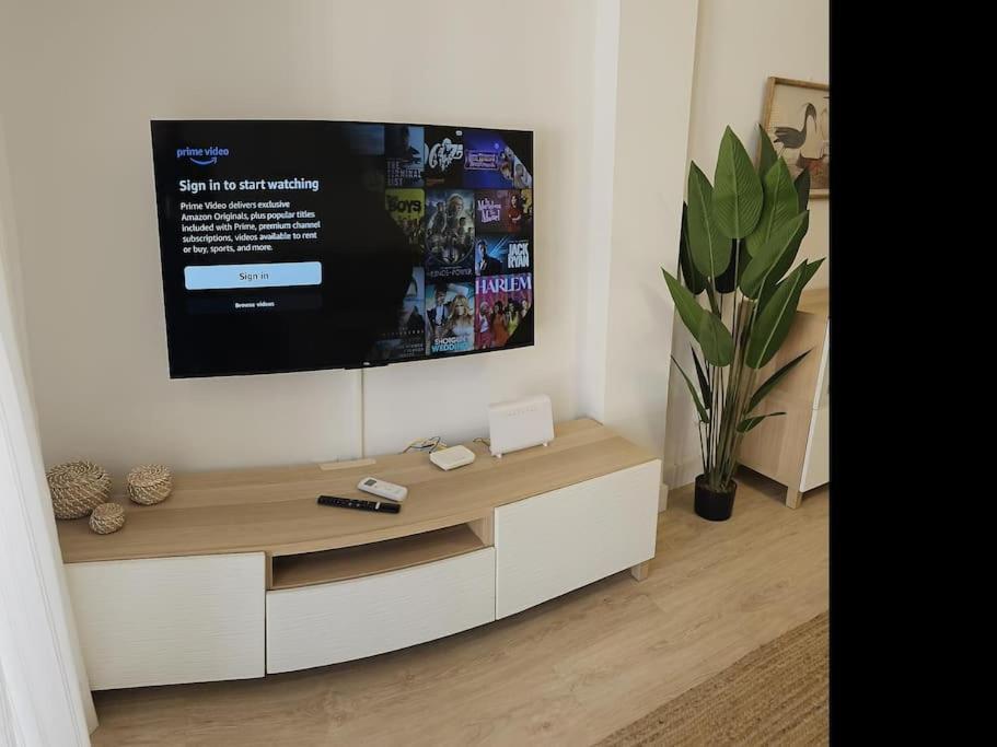 Apartment Spacious Front Line 3 Bedroom With Amazing Sea Views A Few Steps From The By Namaste Elite *