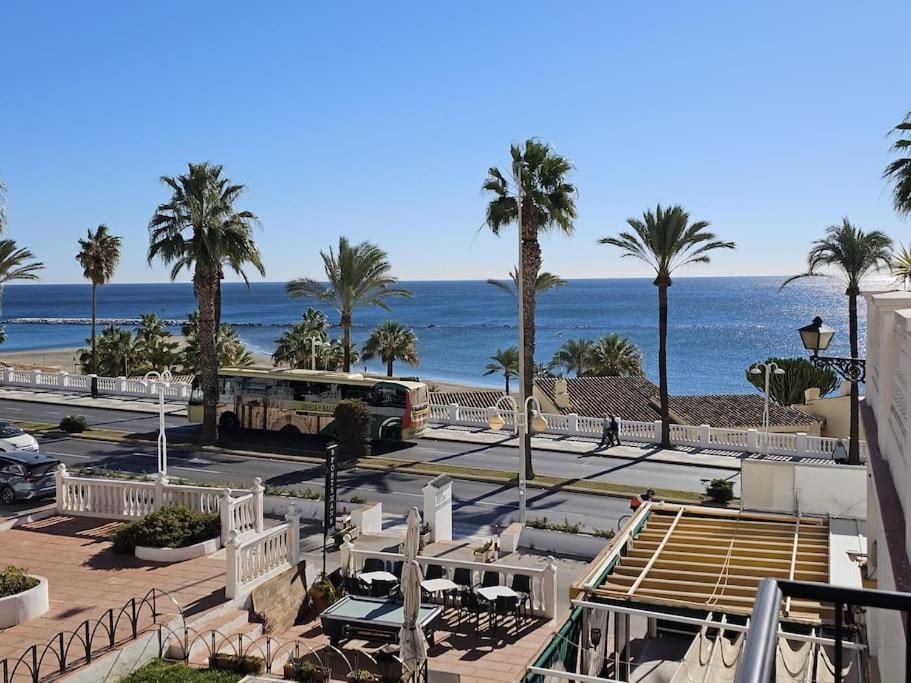 Spacious Front Line 3 Bedroom With Amazing Sea Views A Few Steps From The By Namaste Elite Apartment