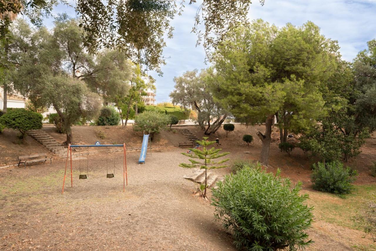 Estudio Tranquilo A Un Paso De La Vibrante Malaga